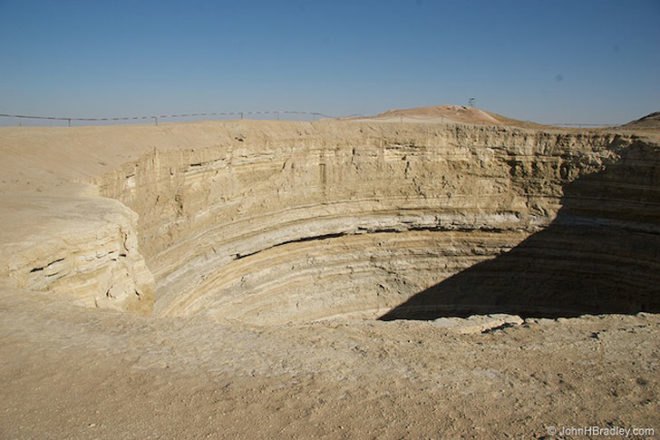The Gates of Hell, Burning Gas Craters, gas disasters, gas craters, drilling disasters, Turkmenistan, human made disasters, drilling accidents, gas drilling acciedents