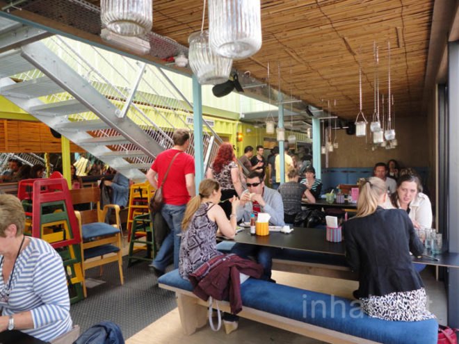 green design, eco design, sustainable design, shipping container restaurant, pop-up restaurant, London, Southbank Center, Blackfriars Solar Bridge, Wahaca Restaurant, Remed, Street art, Elizabeth Hall Roof Garden, cargo restaurant