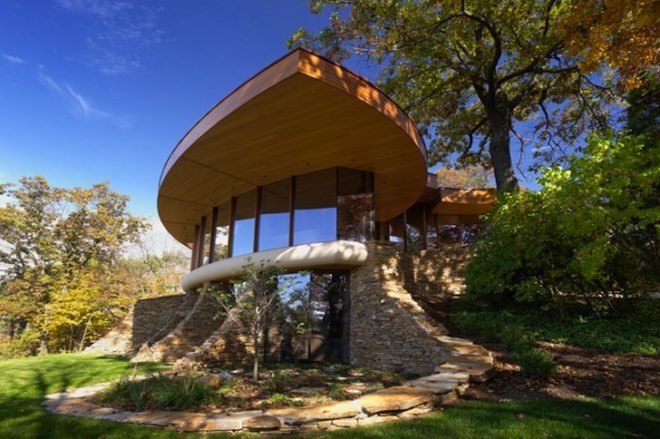 Robert Harvey Oshatz, architecture, natural materials, lakeside home, Wisconsin, curvilinear design, stone, green building, sustainable building, nature materials, eco-design, sustainable design, Chenequa Residence
