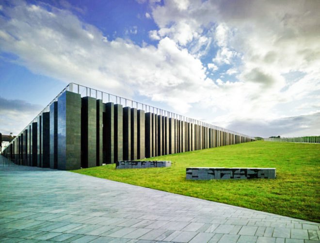green design, eco design, sustainable design, green building, eco building, sustainable building, heneghan peng, giant's causeway, causeway, basalt, ireland causeway, ireland giant's causeway, ireland basalt, coastal ireland, giant's causeway visitor center, world heritage site, green ireland, eco ireland, sustainable ireland, ireland building, green monuments, green monument ireland, world wonder, natural wonder