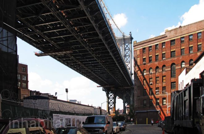 Loosecube, DUMBO archway office, work under the manhattan bridge, co working nyc, co working brooklyn, free office space nyc, free office space brooklyn