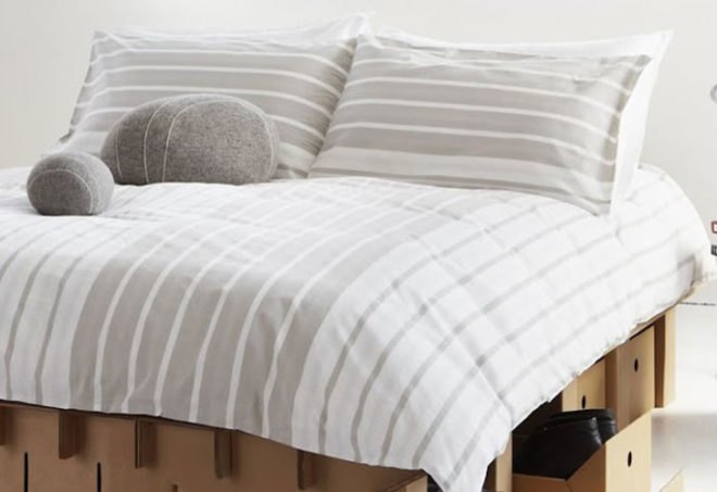 paperpedic cardboard bed, karton bed, cardboard beed, biodegradable furniture, recyclable furniture