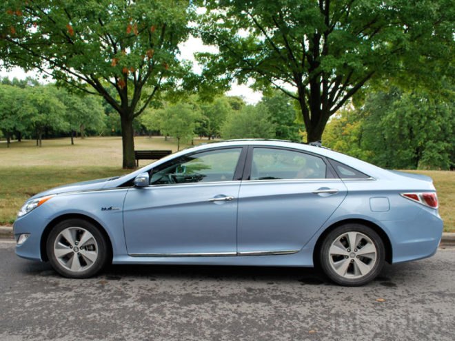 test drive, Hyundai Sonata Hybrid, Hyundai, Sonata Hybrid, hybrid car, green car, green transportation, Laura K. Cowan, Laura Cowan