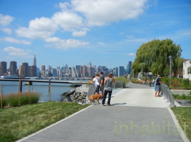 transmitter park, greenpoint park, greenpoint waterfront, waterfront park nyc, green nyc, greenpoint, greenpoint brooklyn, greenpoint park, transmittor park, transmitter park opening