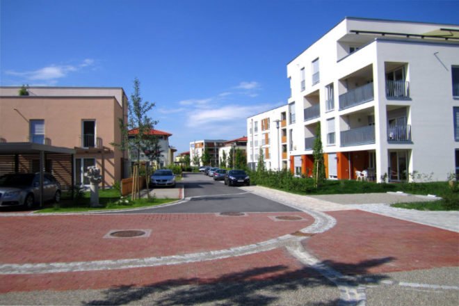Arkadian Winnenden, Atelier Dreiseitl, stuttgart, green housing, affordable housing, family friendly housing, rainwater harvesting