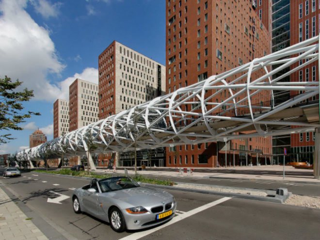Beatrixkwartier, Zwarts Jansma Architects, the hague, light rail station, train station, tubular space frame, randstadrail