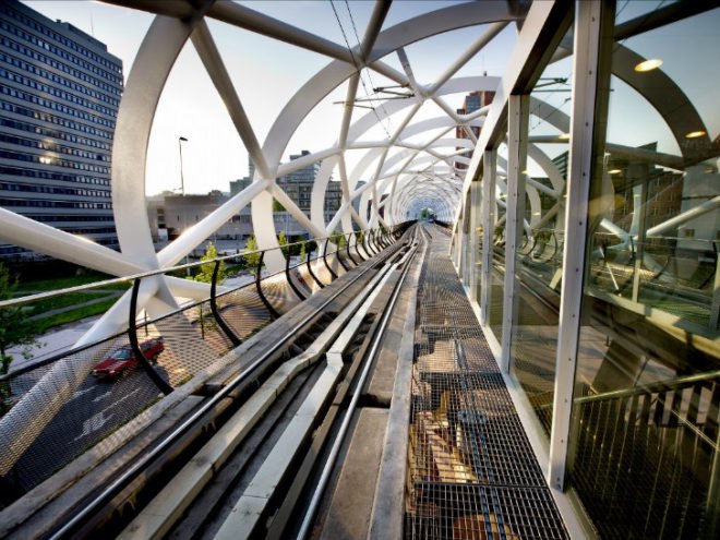 Beatrixkwartier, Zwarts Jansma Architects, the hague, light rail station, train station, tubular space frame, randstadrail