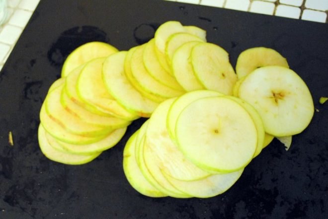 Apple chips, Baking, How-to, DIY, organic, healthy snacks, Belle de Boskoop, Fall, apples, homemade, seasonal