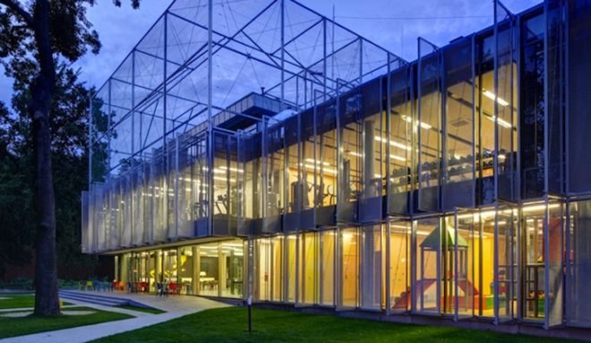 Pl.architekci, Fala Park, Poland, Brownfield reclamation, recreational center, daylight, brise-soleil, natural ventilation, green design, sustainable design, eco-design, Wilsztyn, Poland, rooftop tennis court