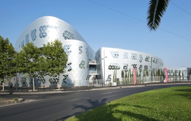 Fuksas Studio, Georges-Freche School of Hotel Management, anodized aluminum, solar power, photovoltaic panels, green design, sustainable design, eco-design, montpellier, france, mixed-use facility