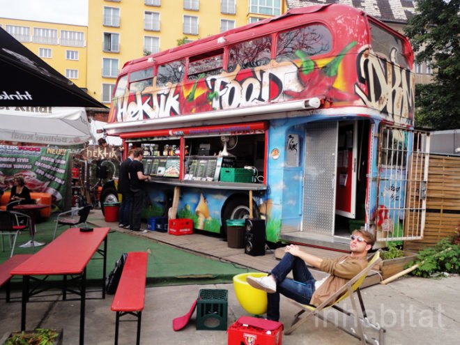 green design, eco design, sustainable design, hektikfood, double-decker bus, Berlin, Friedrichshain, vegan friendly restaurant Berlin, adaptive reuse