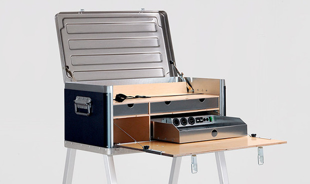 kanz outdoors, kanz field power desk, solar power, solar energy, solar powered field desk, stationary, green devices, green gadgets, electronics
