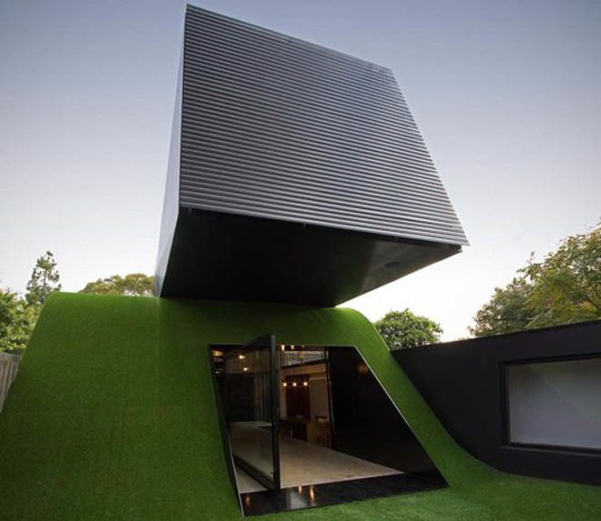 green design, eco design, sustainable design, Andrew Maynard Architects, cantilevers, louvers, artificial hill, HIll House