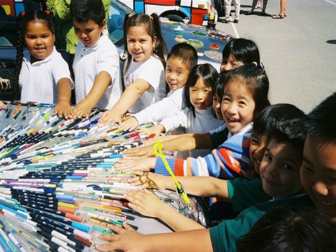 Mercedes Pens, the Pen Guy, dead pens, recycled pens, reclaimed art, eco art, costas schuler