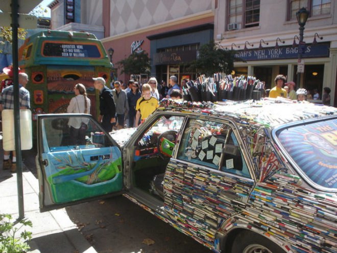 Mercedes Pens, the Pen Guy, dead pens, recycled pens, reclaimed art, eco art, costas schuler
