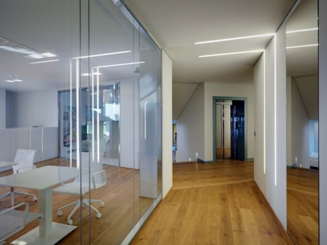 Oficina Vidre Negra, Damilano Studio Architects, eco office, energy efficient office, integrated photovoltaics