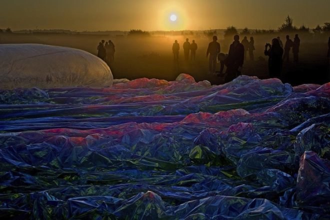 Poetic Cosmos of the Breath, solar dome, Tomas Saraceno, floating cities, utopia, architecture, green design, sustainable design, eco-design, art, temporary design