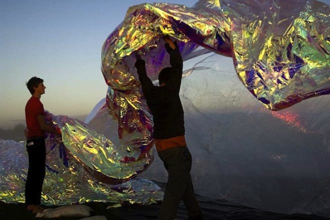 Poetic Cosmos of the Breath, solar dome, Tomas Saraceno, floating cities, utopia, architecture, green design, sustainable design, eco-design, art, temporary design