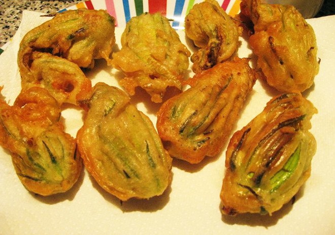 green design, eco design, sustainable design, Pumpkin recipes, Vegan Pumpkin Fudge, fall recipes, Spicy Pumpkin Salad, Earth Balance Butter, Vegan pumpkin Pie, Pumpkin mac and cheese, Fried Pumpkin Blossoms, spicy pumpkin chips