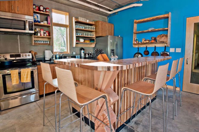 Crash Pad Hostel, Chattanooga, Tennessee, Green, Sustainable, LEED Platinum, Hostel, Artisan, Reclaimed Materials, Solar Power, Greywater, River Street Architecture