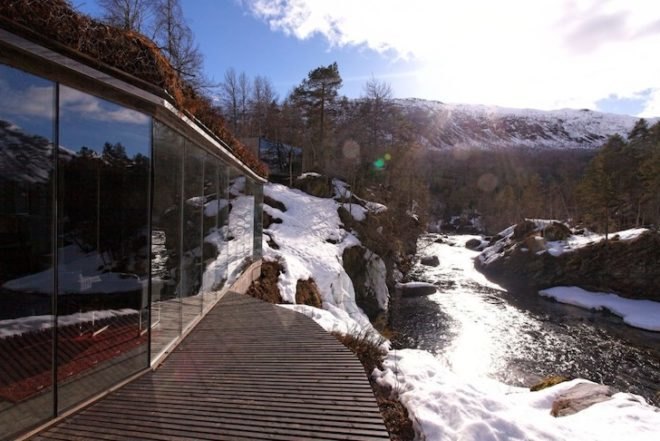 River Sauna, Norway, Juvet Landscape Hotel, Minimalist, subterranean, earth-covered, green design, sustainable design, eco-design, Jensen & Skodvin, natural materials, small footprint,
