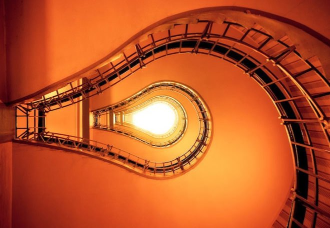 Light Bulb Staircase, staircase, stairs, sustainable design, green design, green building, green architecture, sustainable architecture, eco stairs, stair porn, innovative staircases, imaginative staircases, multifunctional staircases, recycled staircase