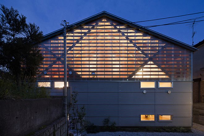 green design, eco design, sustainable design, Outside house, Outside (Outside) ((Outside)) House, aa+h architects, double house, polycarbonate panels, Japanese architecture