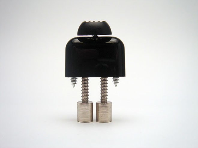 green design, eco design, sustainable design, Anthony Oh, recycled art, recycled sculptures, recycled robots, robot sculptures