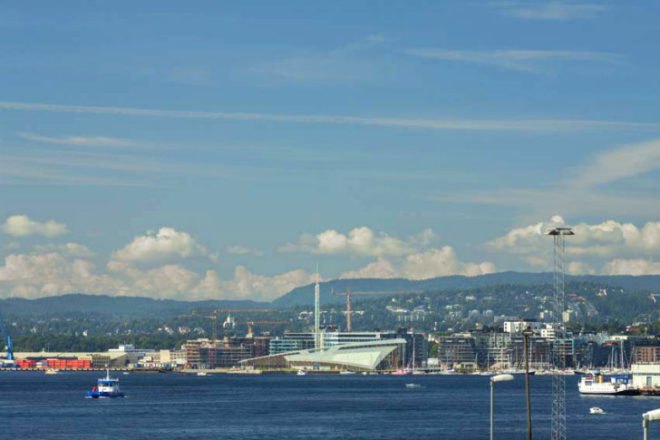 Astrup Fearnley Museet, Renzo Piano, oslo, art museum, tjuvholmen icon complex, natural daylighting,