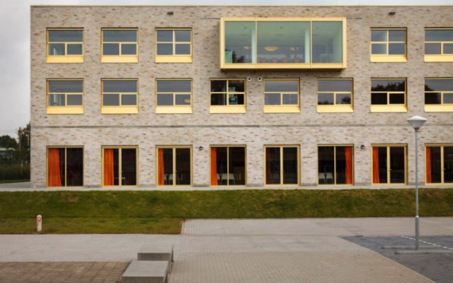 Bornego College, HVDN, Studioninedots, eco school, prefab, recycled bricks, eco university, the netherlands