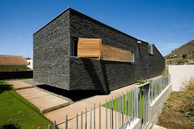 CaPaco, Equipo Olivares, tenerife, spain, green roof, basalt, eco home, green home