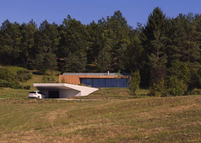 House MJ, Novo Mesto, Kombinat, Slovenia, clerestory, daylight, daylighting, green roof, architects, architecture, Blaž Kandus