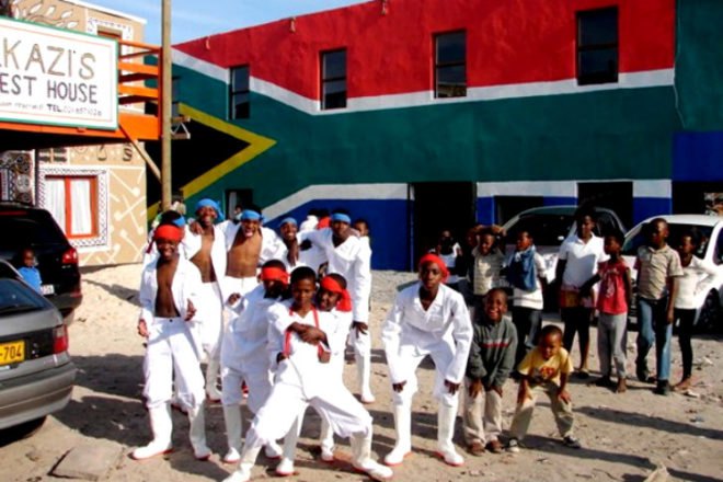Indlovu Centre, Zvi Belling, Lani Fender, Architects Without Frontiers, South Africa, Community Center, disaster proof design, fire proof, sandbags, ecobeam