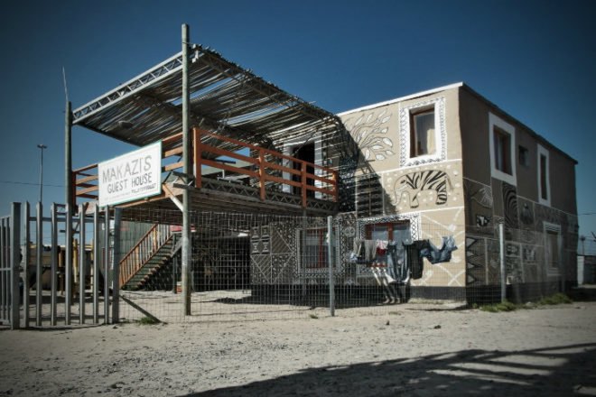 Indlovu Centre, Zvi Belling, Lani Fender, Architects Without Frontiers, South Africa, Community Center, disaster proof design, fire proof, sandbags, ecobeam