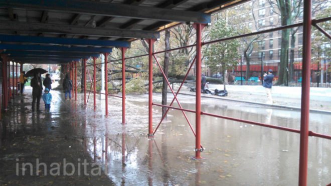 brooklyn flooding, brooklyn floods, flooding brooklyn, Frankenstorm, greenpoint flooding, Hurricane Sandy, hurricane sandy flooding brooklyn, is brooklyn flooded, new york hurricane, Sandy, sandy in brooklyn, East Coast, hurricane sandy new york, Hurricane Sandy, hurricane sandy ny,hurricane sandy nyc, new york city, NOAA, Sandy, hurricane sandy pictures, hurricane sand photos