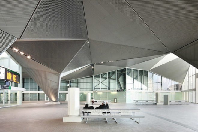 Logrono High Speed Station, Abalos Sentkiewicz Arquitectos, high speed rail, high speed train station, train station, rail station, daylighting, green roof, public park