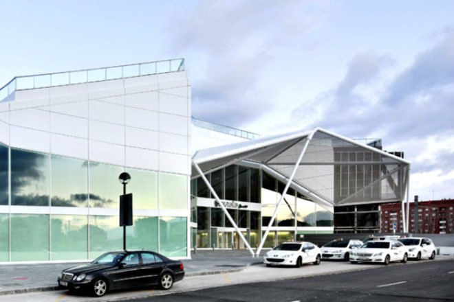 Logrono High Speed Station, Abalos Sentkiewicz Arquitectos, high speed rail, high speed train station, train station, rail station, daylighting, green roof, public park