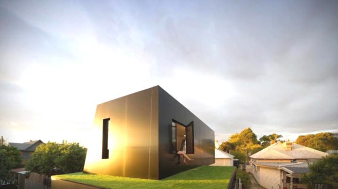 green design, eco design, sustainable design, Andrew Maynard Architects, cantilevers, louvers, artificial hill, HIll House