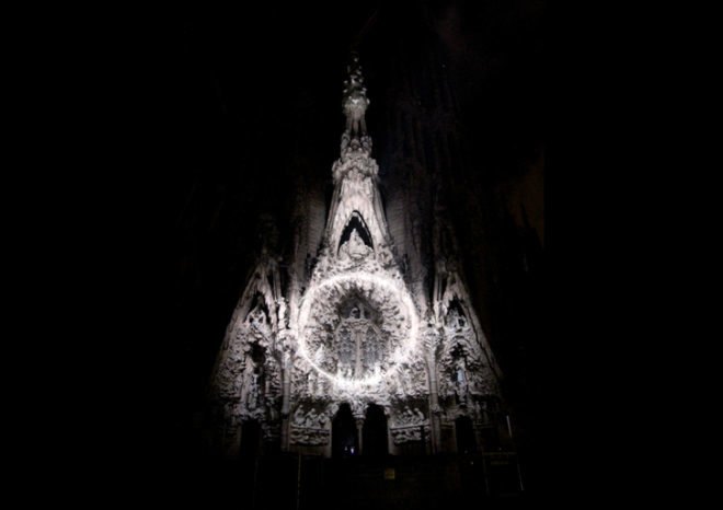 X-Agora Playback system, green design, eco design, sustainable design, Sagrada Familia, Moment Factory, Antoni Gaudi, Barcelona, Ode a la Vie, La Merce Festival, light installation