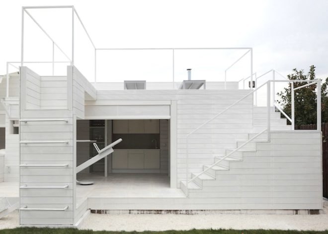 Origami, Dacha's Origami, all white house, timber, Russia, Peter Kostelov, summer home, green design, minimalist design, sustainable design, eco-design, Dachniy Otvet, solar battery,