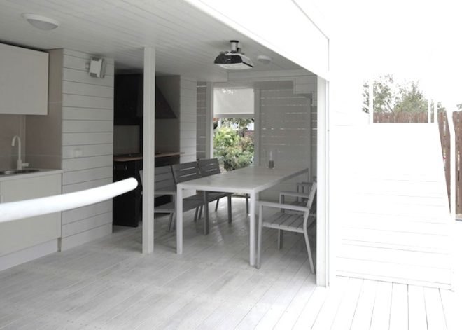 Origami, Dacha's Origami, all white house, timber, Russia, Peter Kostelov, summer home, green design, minimalist design, sustainable design, eco-design, Dachniy Otvet, solar battery,