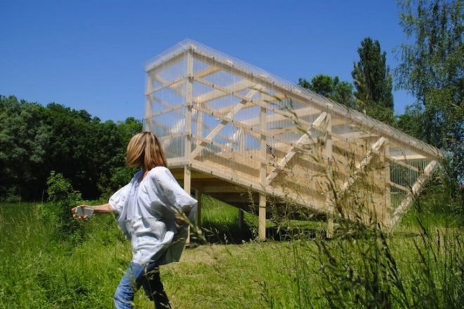 Claude Parent, tiny house, SPRAY, Spray Architecture, The Plongeoir, Oblique House, France, minimalist design, green design, sustainable design, graffitecture
