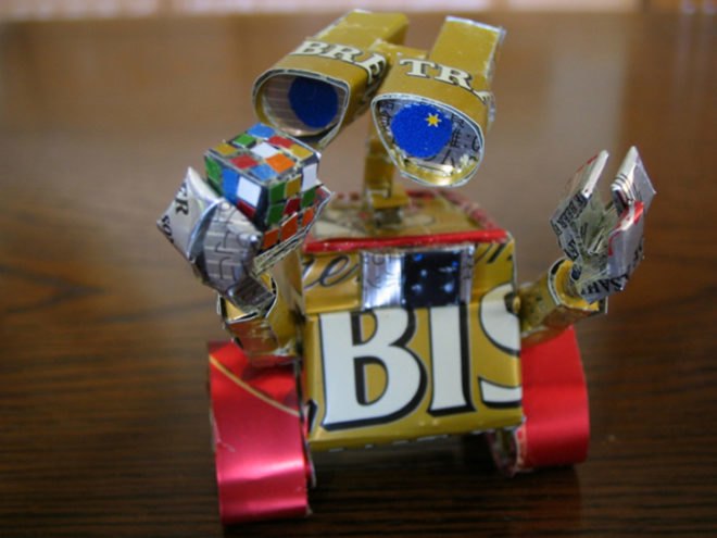 macaon, sculpture, can craft, aluminum can, beer, soda, wall-e