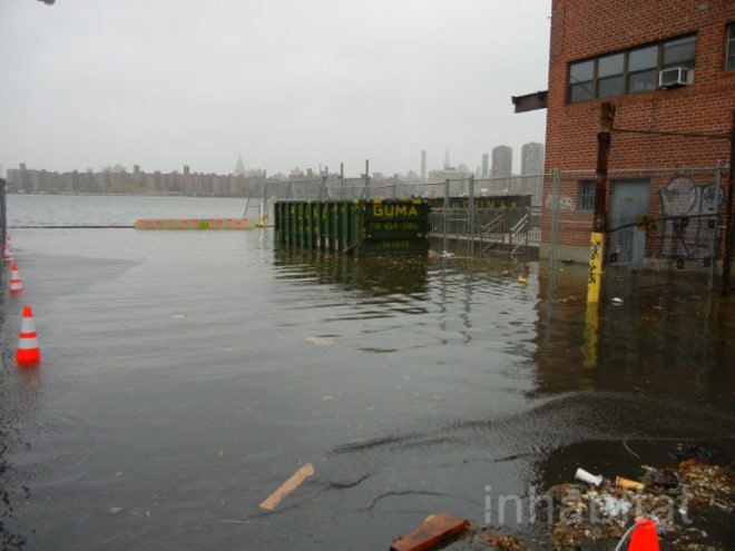 flooding brooklyn, brooklyn floods, brooklyn flooding, new york hurricane, hurricane sandy, sandy, sandy in brooklyn, frankenstorm, hurricane sandy flooding brooklyn, greenpoint flooding, is brooklyn flooded,