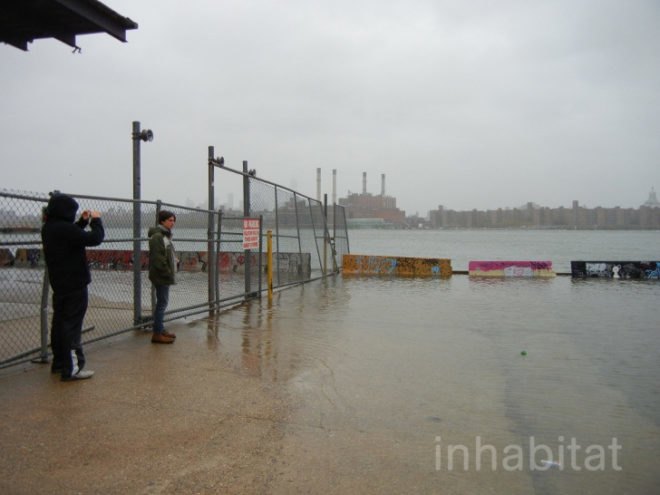 flooding brooklyn, brooklyn floods, brooklyn flooding, new york hurricane, hurricane sandy, sandy, sandy in brooklyn, frankenstorm, hurricane sandy flooding brooklyn, greenpoint flooding, is brooklyn flooded,
