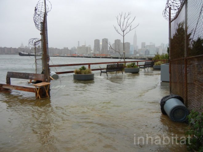 flooding brooklyn, brooklyn floods, brooklyn flooding, new york hurricane, hurricane sandy, sandy, sandy in brooklyn, frankenstorm, hurricane sandy flooding brooklyn, greenpoint flooding, is brooklyn flooded,