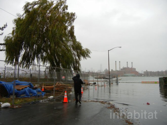 flooding brooklyn, brooklyn floods, brooklyn flooding, new york hurricane, hurricane sandy, sandy, sandy in brooklyn, frankenstorm, hurricane sandy flooding brooklyn, greenpoint flooding, is brooklyn flooded,