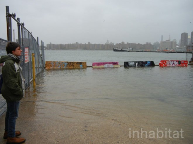 flooding brooklyn, brooklyn floods, brooklyn flooding, new york hurricane, hurricane sandy, sandy, sandy in brooklyn, frankenstorm, hurricane sandy flooding brooklyn, greenpoint flooding, is brooklyn flooded,