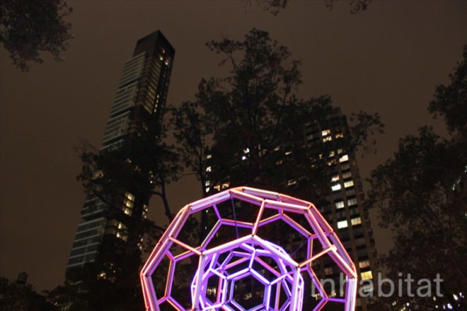 LED Art, led lights, LED tubes, leo villareal, light emitting diode, madison square park, LED light installation, light sculpture, madison square park, lit up art madison square park