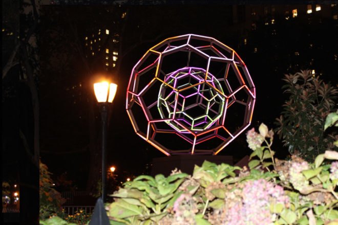 LED Art, led lights, LED tubes, leo villareal, light emitting diode, madison square park, LED light installation, light sculpture, madison square park, lit up art madison square park